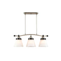 Pendellamp met drie witte glazen kappen en moderne chroomafwerking